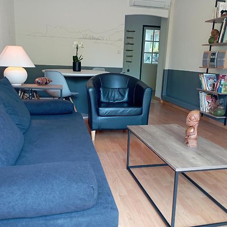 Bel Appartement Bord De Mer A St Cyr Sur Mer サン・シル・シュル・メール エクステリア 写真
