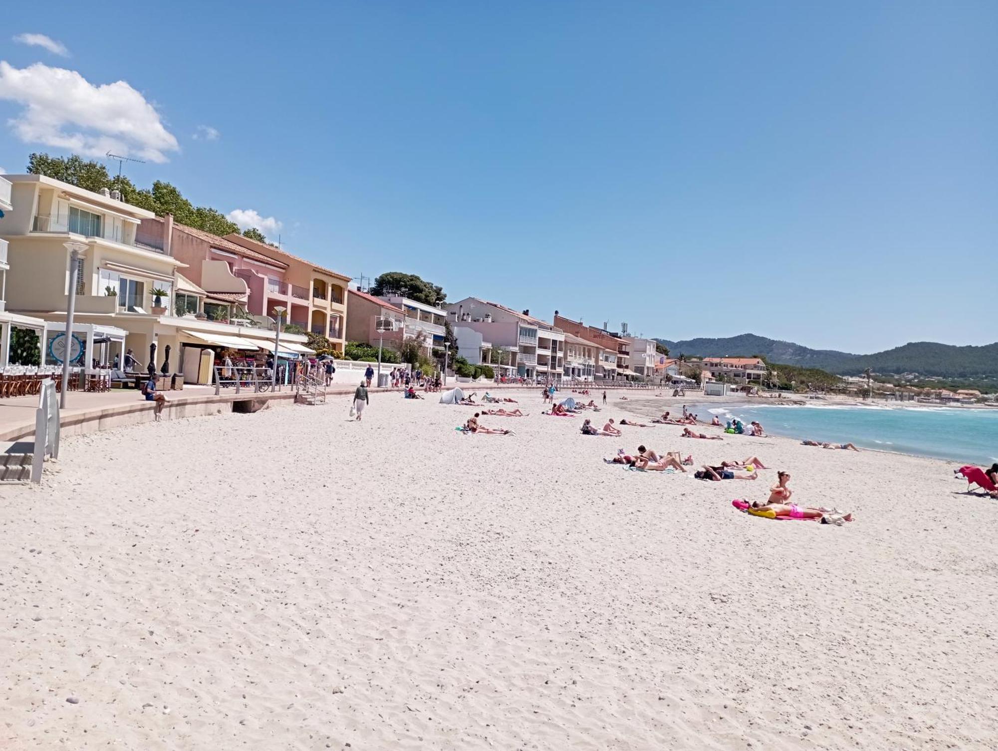 Bel Appartement Bord De Mer A St Cyr Sur Mer サン・シル・シュル・メール エクステリア 写真